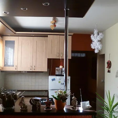 Otthonka Apartman Эгер