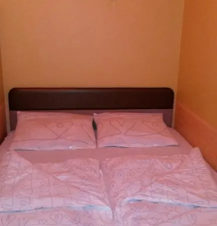 Апартаменты Otthonka Apartman